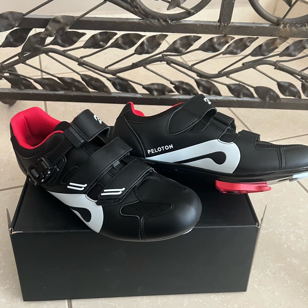 Unisex Peloton Black Cycling Shoes with Red Accents NEW